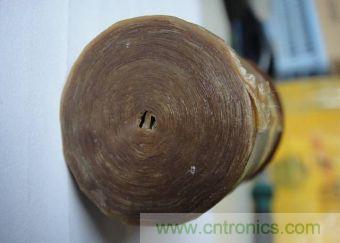 圖5：捏一捏紙卷，看看是否結(jié)實