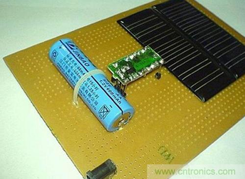 微型太陽能供電板DIY，給手電筒收音機供電