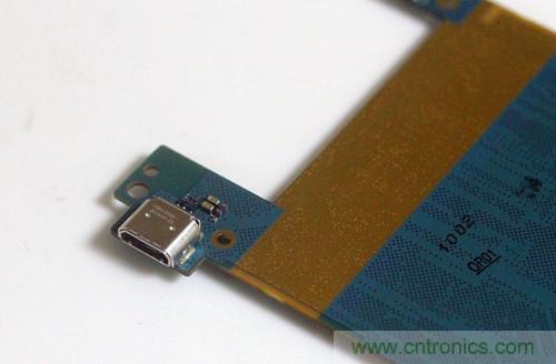 拆解4G新機(jī)索尼M35t：用料十足，易于維修