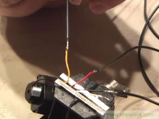 DIY：40刀，教你自制能&ldquo;偷拍&rdquo;的太陽鏡