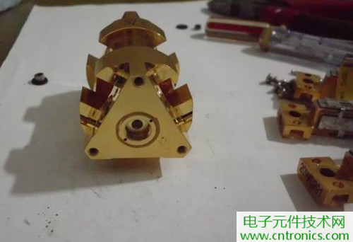 這貨一萬三？50W半導(dǎo)體激光模塊拆解