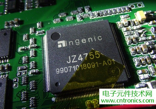 探秘電子紙！一款電紙書的電子墨水屏拆解