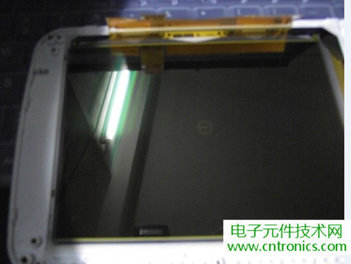 探秘電子紙！一款電紙書的電子墨水屏拆解