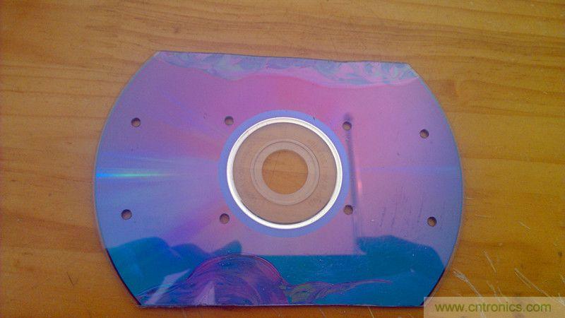 牛人力作！PCB版藍(lán)牙智能小車(chē)DIY