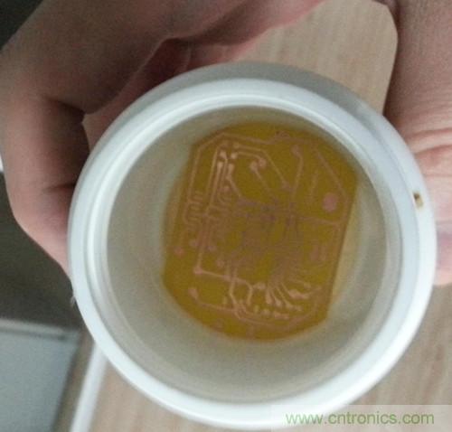 不足10元！低成本DIY便攜USB音箱