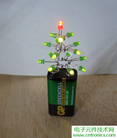 工科男的圣誕禮物:簡(jiǎn)易LED圣誕樹(shù)DIY