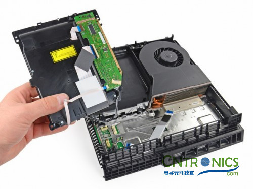 游戲機(jī)內(nèi)部的秘密:逆天級(jí)拆解索尼 PALY STATION 4!