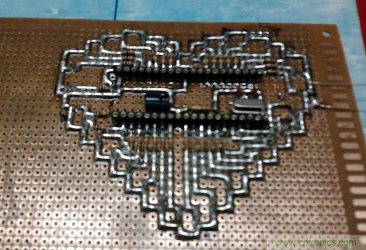 三八節(jié)將至！DIY心形LED流水燈！你們懂的~