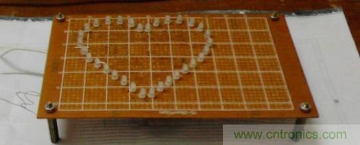 三八節(jié)將至！DIY心形LED流水燈！你們懂的~