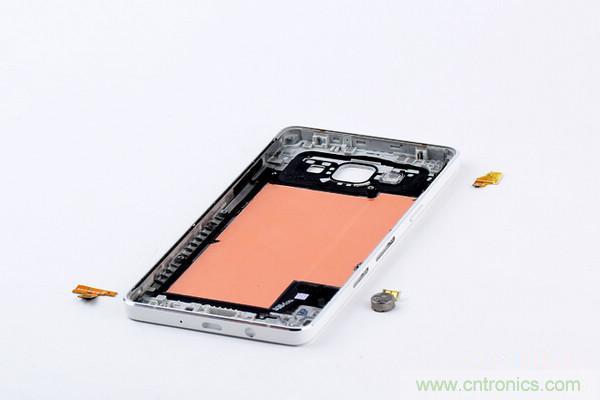 拆解狂魔荼毒新機(jī)三星金屬Galaxy A5，看槽點(diǎn)在何方？