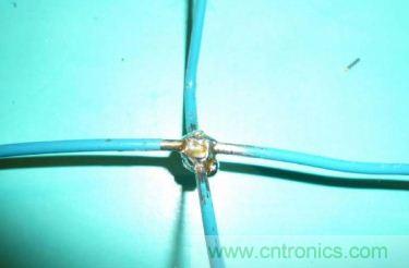 技術(shù)宅要逆天，DIY四點(diǎn)定位燈實(shí)現(xiàn)虛擬實(shí)境游戲