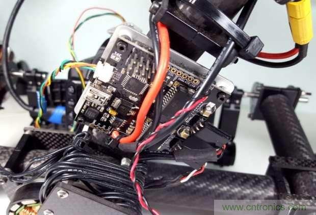 攝影發(fā)燒友：想要相機穩(wěn)如雞頭，學我DIY自平衡相機穩(wěn)定器