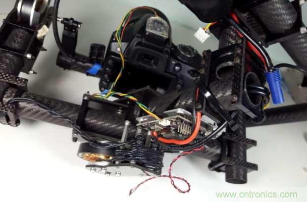 攝影發(fā)燒友：想要相機穩(wěn)如雞頭，學我DIY自平衡相機穩(wěn)定器