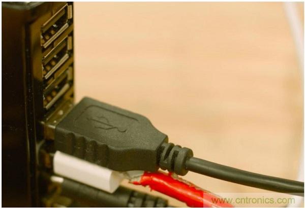 C.H.I.P. 和 Pi Zero超微型電腦&mdash;&mdash;誰(shuí)才是創(chuàng)客們心里的 No.1？