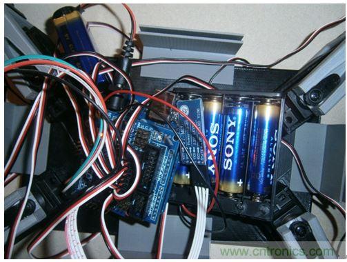 想要DIY一個(gè)會(huì)打招呼的超萌機(jī)器人嗎？猛戳這里