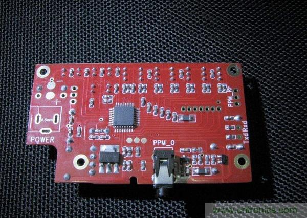 無人機 DIY 制作全過程，酷得不要不要的！