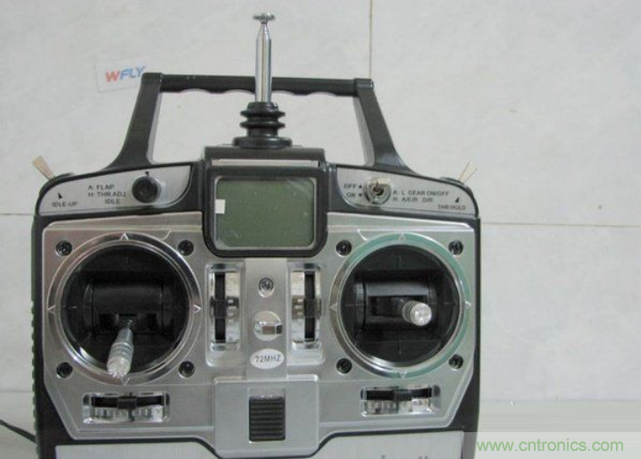 無人機 DIY 制作全過程，酷得不要不要的！