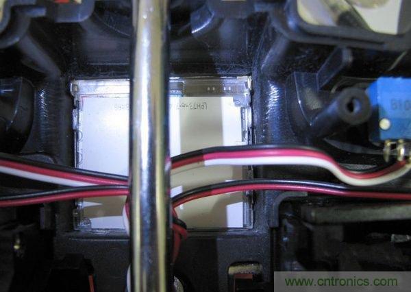 無人機 DIY 制作全過程，酷得不要不要的！