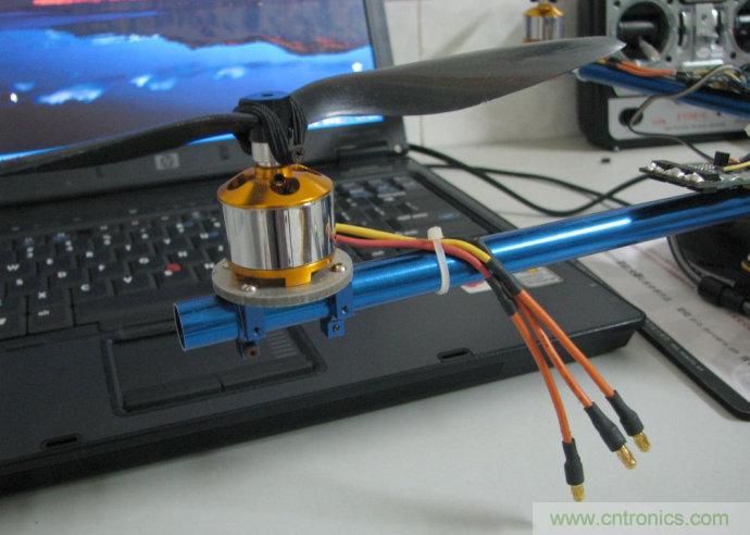 無人機 DIY 制作全過程，酷得不要不要的！