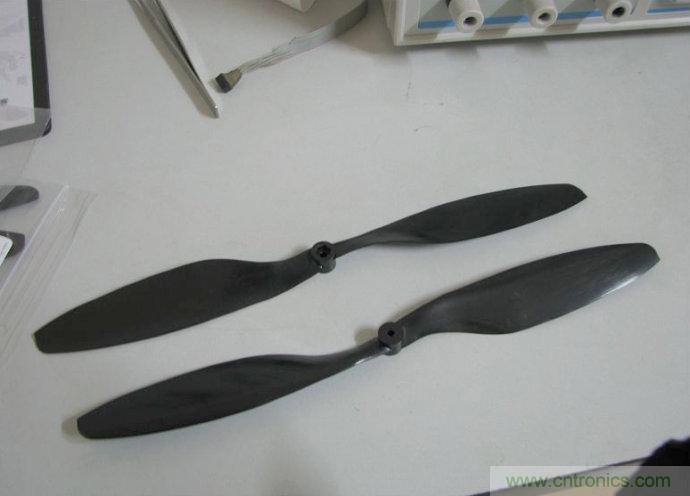 無人機 DIY 制作全過程，酷得不要不要的！