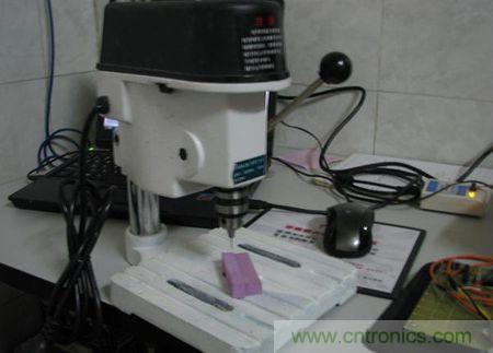 無人機 DIY 制作全過程，酷得不要不要的！