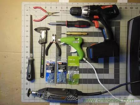 廢舊收音機(jī)如何變身成酷炫機(jī)器人？