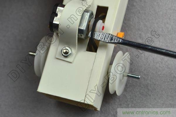 買不起就自己DIY一個四驅(qū)車&ldquo;速行者&rdquo;