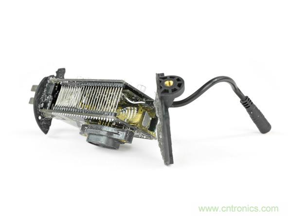 從電池到傳感器，完整拆解小米智能自行車