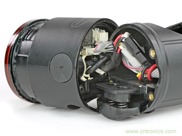 從電池到傳感器，完整拆解小米智能自行車