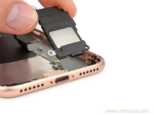 iPhone 8首拆：無線充電版本的iPhone 7？