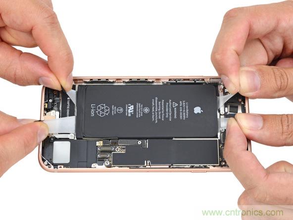 iPhone 8首拆：無線充電版本的iPhone 7？