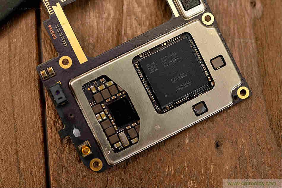 拆解魅族15 Plus：玩轉(zhuǎn)了新概念，但其工藝究竟如何？