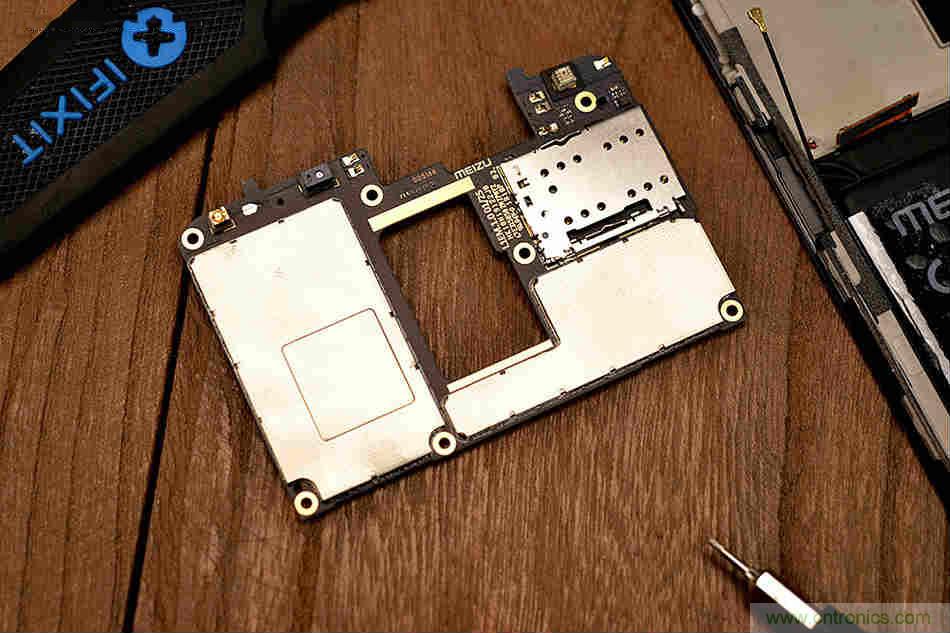 拆解魅族15 Plus：玩轉(zhuǎn)了新概念，但其工藝究竟如何？