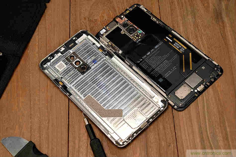 拆解魅族15 Plus：玩轉(zhuǎn)了新概念，但其工藝究竟如何？