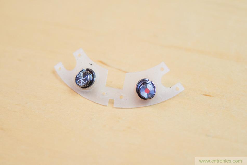 拆解戴森吹風機：近三千元的價格貴在哪？