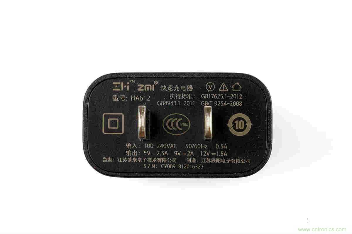 拆解對比：系出同門，小米、紫米無線充電器的差別有多大？