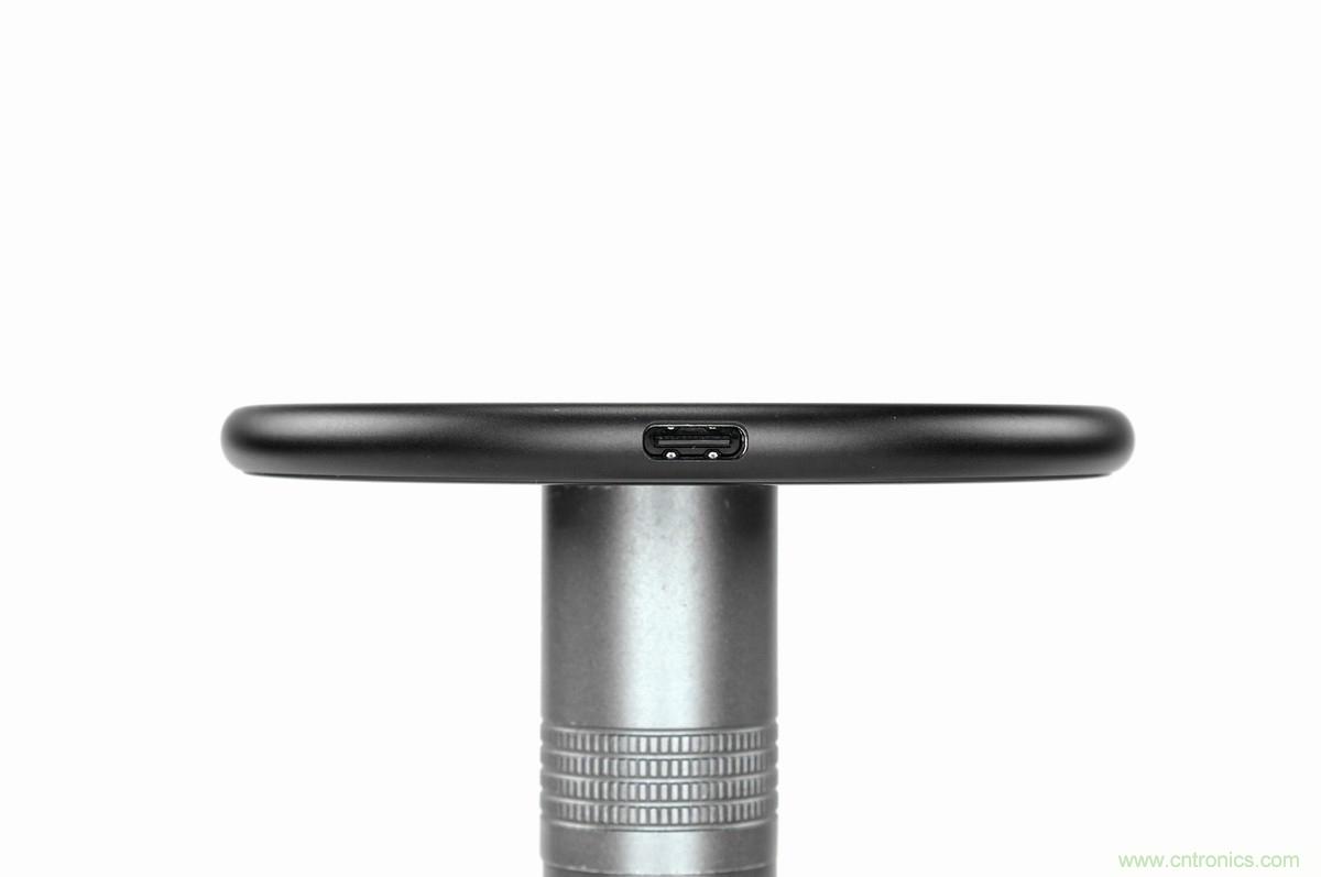 拆解對比：系出同門，小米、紫米無線充電器的差別有多大？