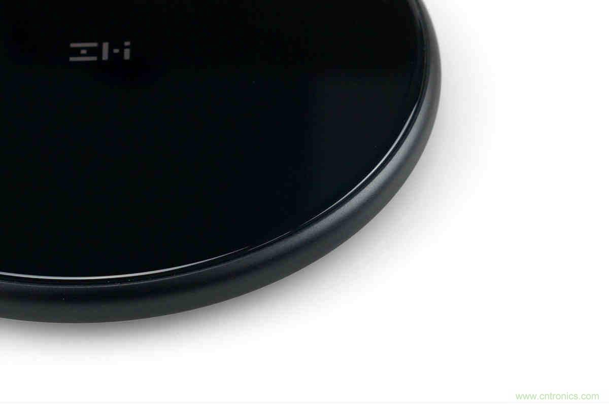 拆解對比：系出同門，小米、紫米無線充電器的差別有多大？