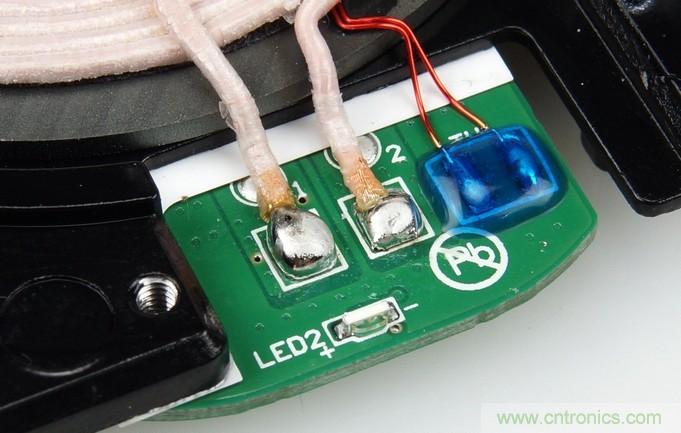 拆解對比：系出同門，小米、紫米無線充電器的差別有多大？