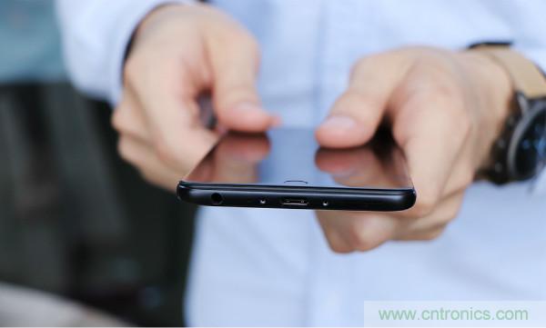 魅族M15拆解：做工精致，壓感Home鍵采用中國芯