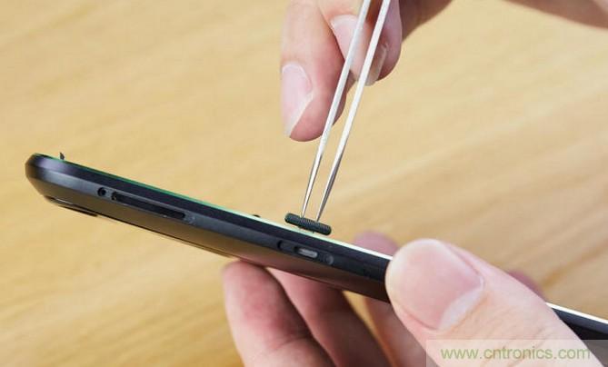 拆解黑鯊手機：多級直觸一體式液冷系統(tǒng)有什么門道？