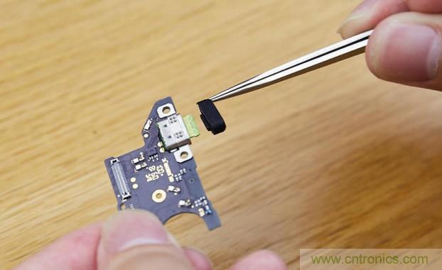 拆解黑鯊手機：多級直觸一體式液冷系統(tǒng)有什么門道？