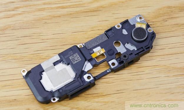 拆解黑鯊手機：多級直觸一體式液冷系統(tǒng)有什么門道？