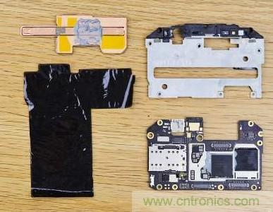 拆解黑鯊手機：多級直觸一體式液冷系統(tǒng)有什么門道？