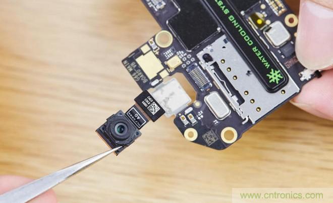 拆解黑鯊手機：多級直觸一體式液冷系統(tǒng)有什么門道？