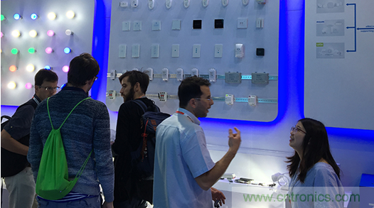 酷宅科技亮相&ldquo;環(huán)球資源消費(fèi)電子展&rdquo; 工業(yè)智控、智能灌溉備受海外買(mǎi)家關(guān)注