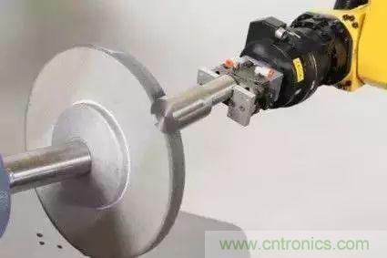 力傳感器在機器人哪些應用中，可以完爆視覺系統(tǒng)？