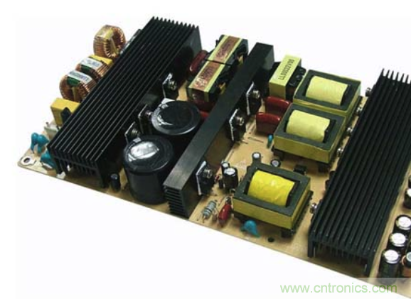 如何使用反向二極管來(lái)保護(hù)電源？