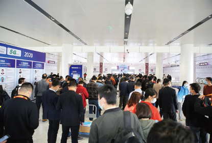 碼”?。∥逶隆靶尽睓C(jī)不容錯(cuò)過！