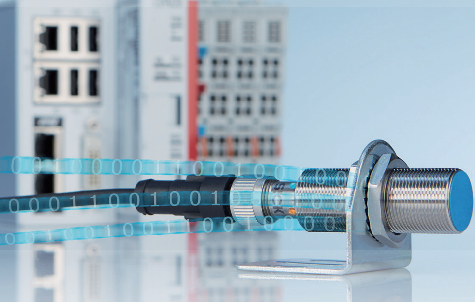 無需更換/拆除設備，這個直接將智能帶入邊緣的技術是？